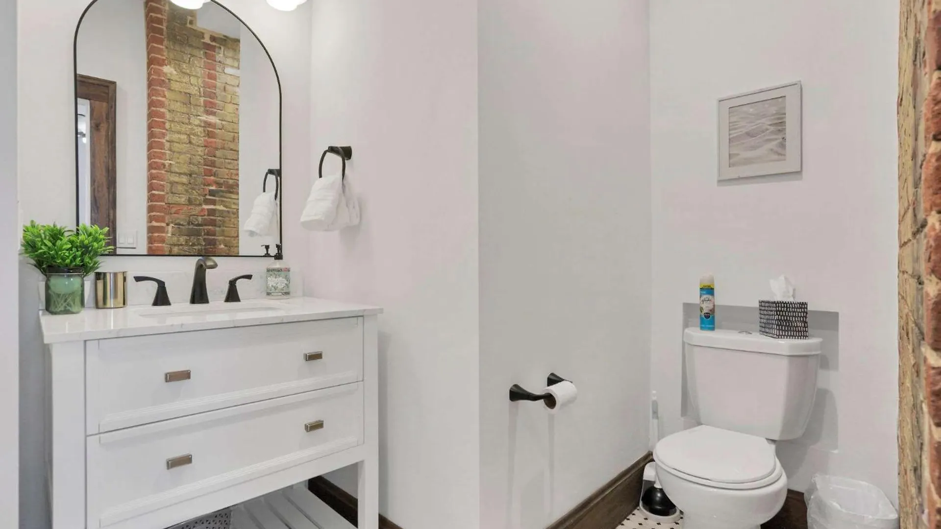 아파트 The Urban Oasis - 2 Bedroom - Great Location 콜럼버스